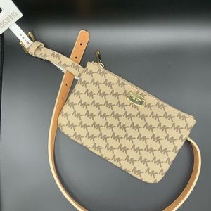 Michael Khors medium Fanny packbrand new item